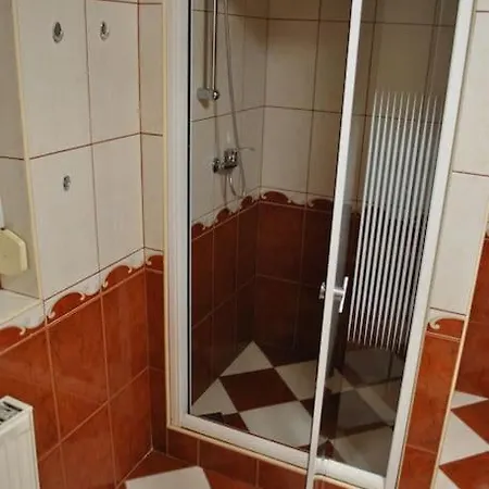 Daire Exigens House *