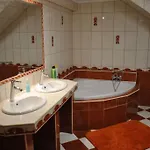 Exigens House Apartment *